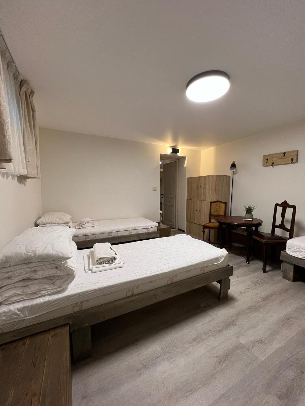 Kubu Ground Floor Rooms Klaipėda Exteriör bild